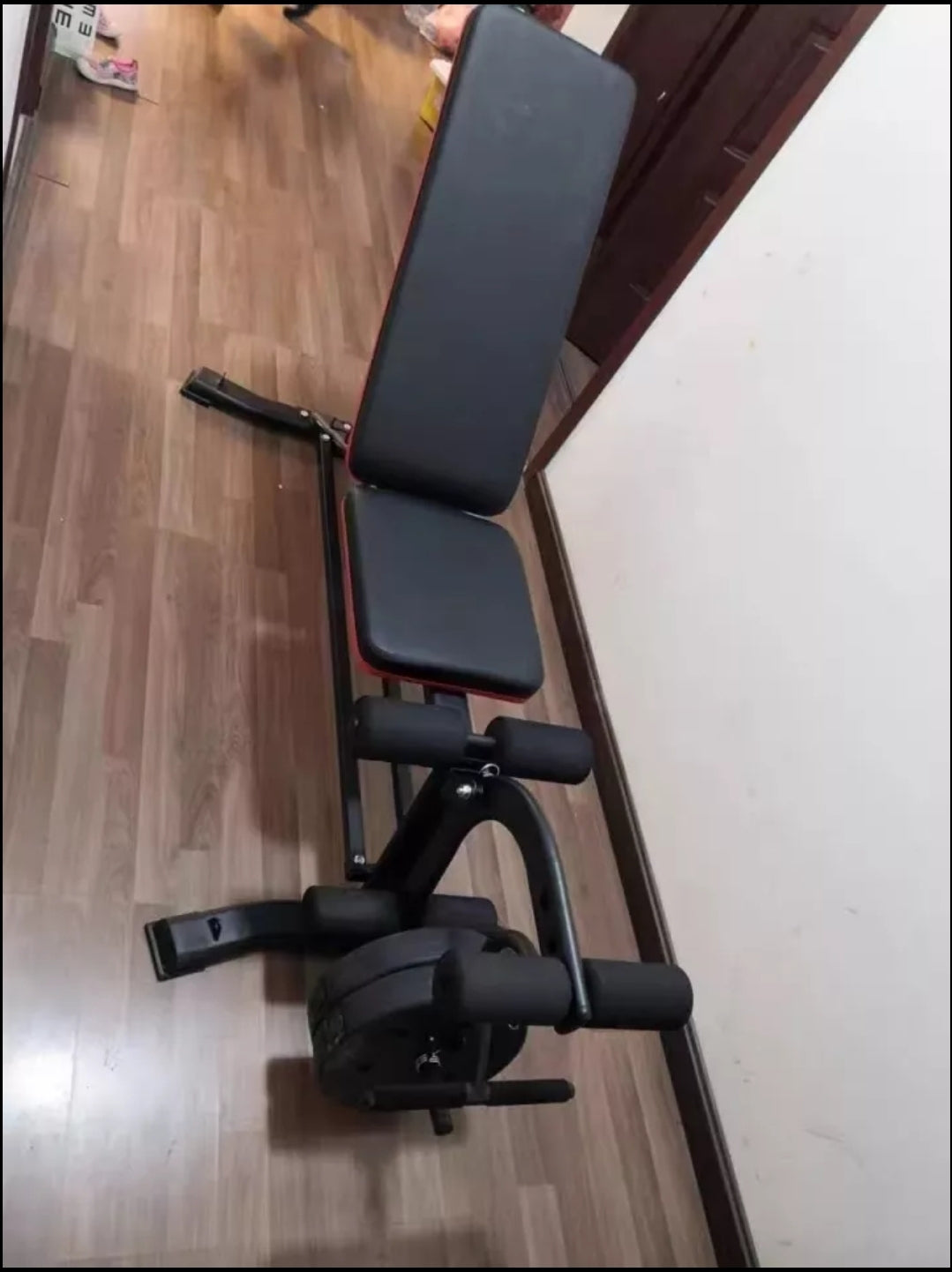 Panca regolabile con supporto per bicipiti